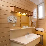 Отель Restaurant L'aubergade