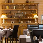 Restaurant L'aubergade מלון 3*